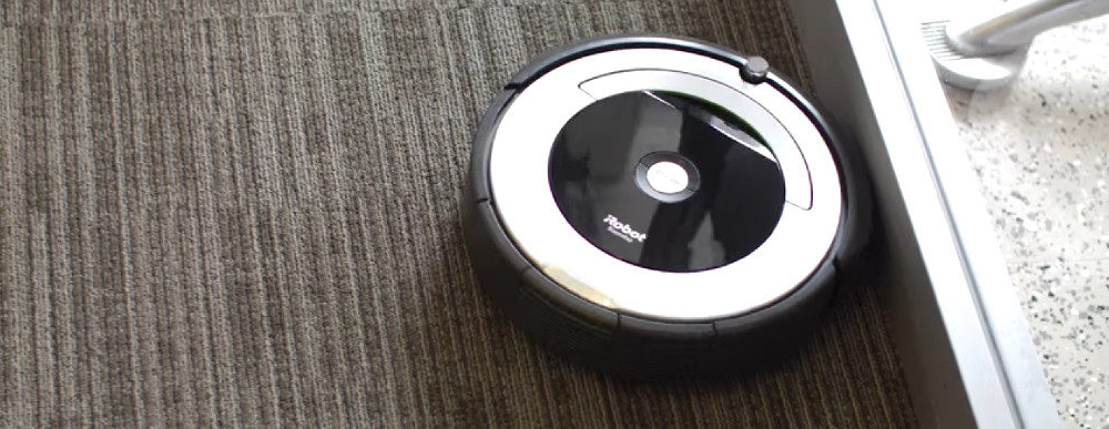 iRobot Roomba 690 vs Eufy BoostIQ RoboVac 15C
