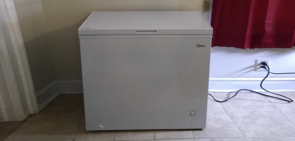 Midea WHS-185C1 Single Door Chest Freezer