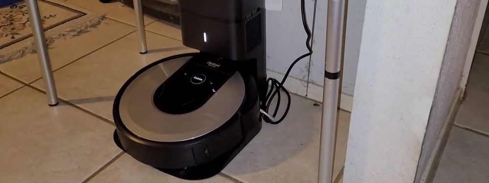 iRobot Roomba i6+ Review